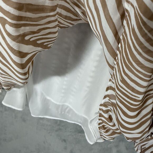 Chicos Tunic Top 2XL Size 4 Beige Babydoll Balloon 3/4 Sleeve Striped Flowy - Picture 9 of 11